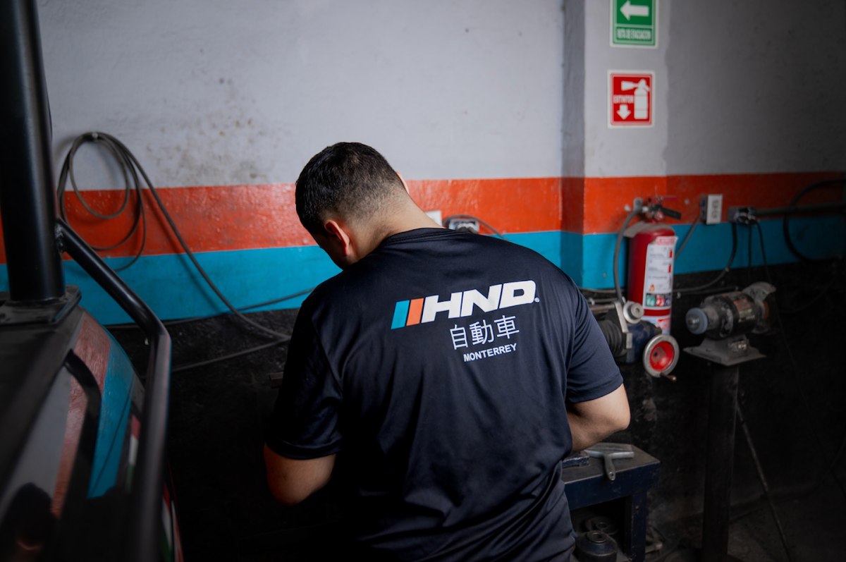 Técnico HND, equipo real de nuestros centros de servicio